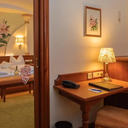 Hotel Am Schlossberg Erding Exterior photo